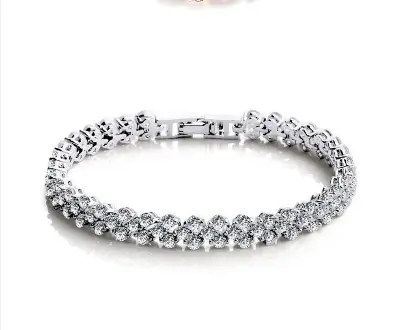 Picture of Love Shape Crystal Zircon Bracelet for girls and womens