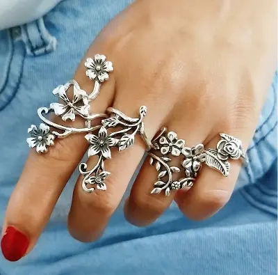 Picture of 4 set natural shape leaf finger ring set for women (Color Guaranteed)