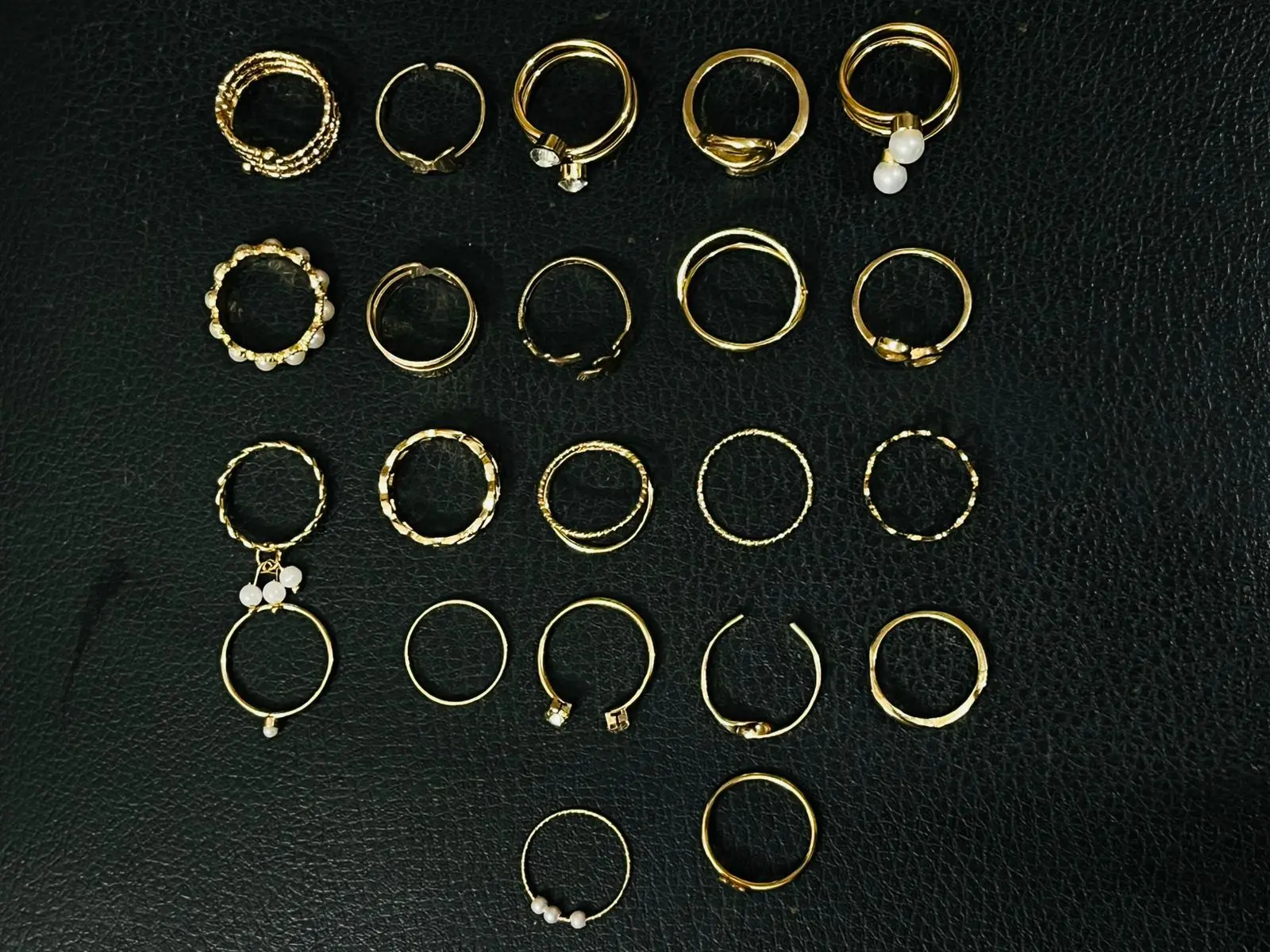 Picture of 22 PCS Different Designs Fingerring Set for Girls and Women for Party and Occassion