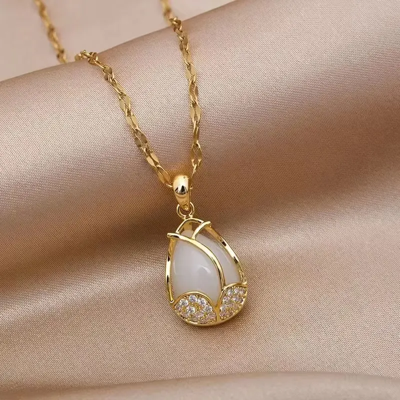 Picture of New Elegant   Necklace Party Favors Mother's Day, Birthday  Gift for Girl's and Women