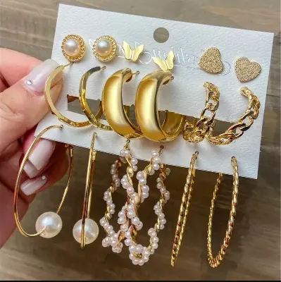 Picture of 9Pcs Geometric Hoop Earrings Set for Women Pearl Round Twisted Heavy Metal Earrings Hepburn Style Vintage Pearl Fashion Jewelry
