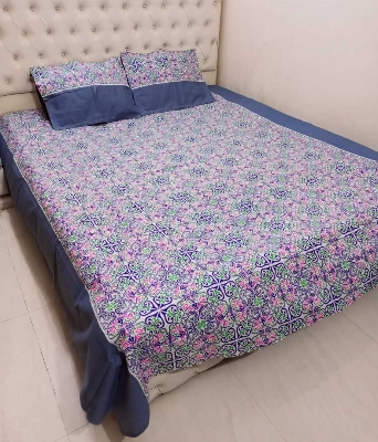 Picture of Double King Size Cotton Febric Multicolor Print 7.5 By 8.5 Feet Bedsheet Set With Two Pillow Covers