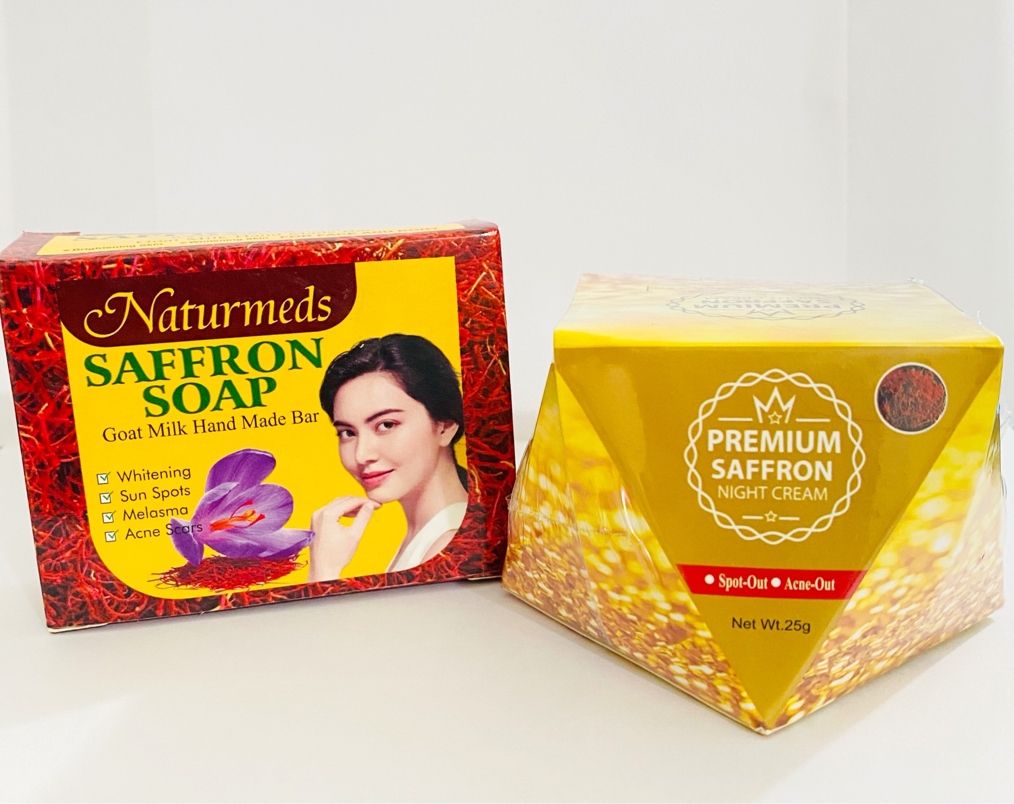Picture of Saffron Cream & Hand Saffron soap combo Pack 2 in 1