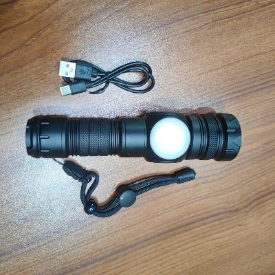Picture of K60 - Outdoor Flashlight Telescopic Zoom 10W COB + LED 800 Lumens Torchlight - Black