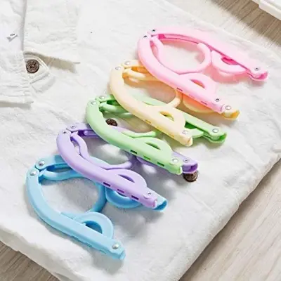 Picture of Smart Foldable Clothes Hanger for travel (6 pcs)