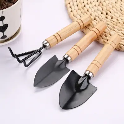 Picture of Metal Garden Tool Set Large 10 Inch-3 Piece -Multicolor