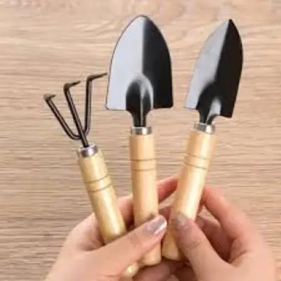 Picture of Metal Garden Tool Set Large 10 Inch-3 Piece -Multicolor