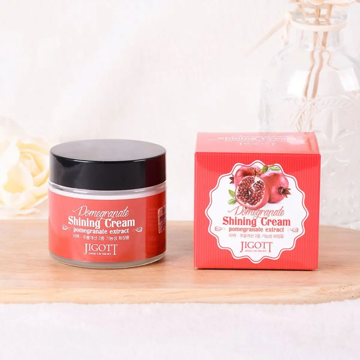 Picture of Jigott Pomegranate Cream 70Ml - Night Cream