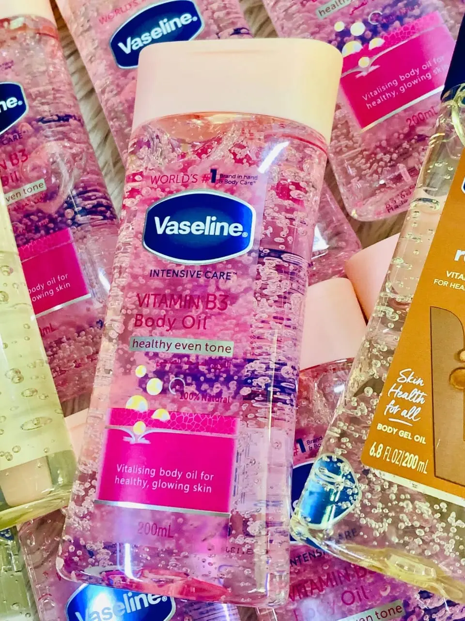 Picture of Vaseline Intensive Care Vitamin B3 Body Gel Oil 200ml - Body Moisturizer