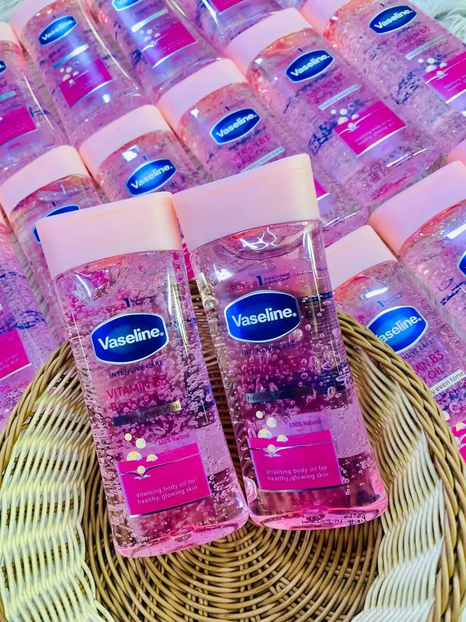 Picture of Vaseline Intensive Care Vitamin B3 Body Gel Oil 200ml - Body Moisturizer