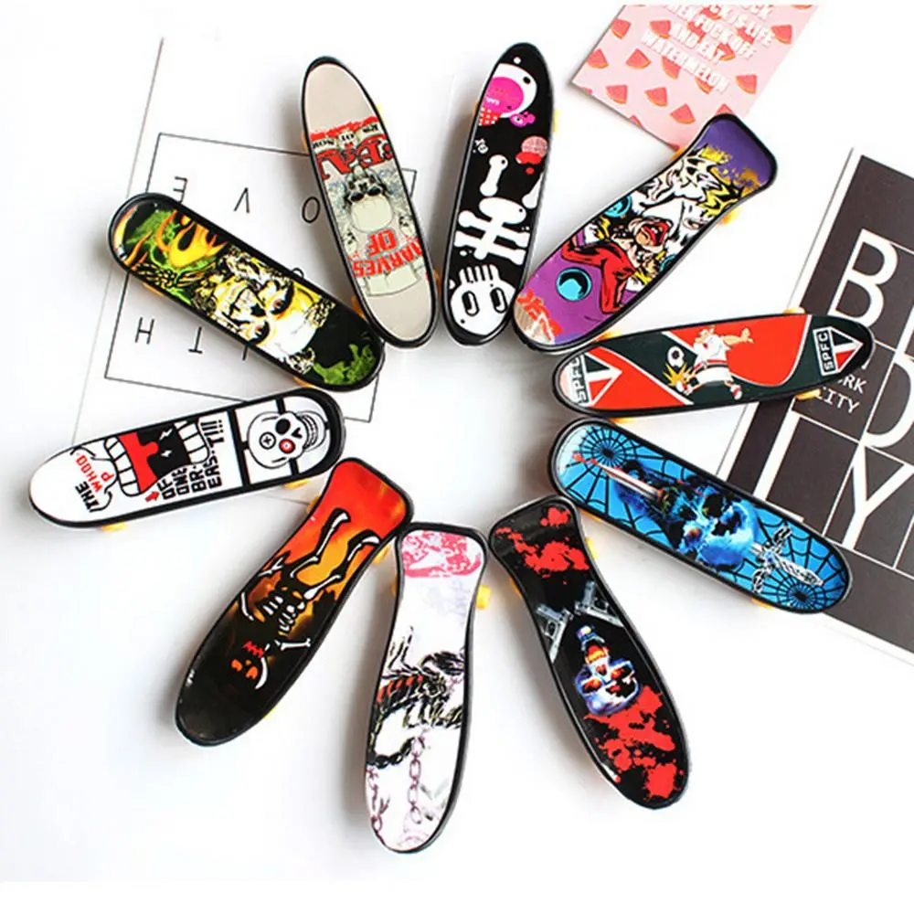 Picture of Creative Printing Professional plastic Finger Skateboard Mini Finger Boards Skate Truck Finger Skateboard For Kid Toys 3pcs