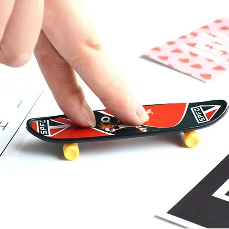 Picture of Creative Printing Professional plastic Finger Skateboard Mini Finger Boards Skate Truck Finger Skateboard For Kid Toys 3pcs