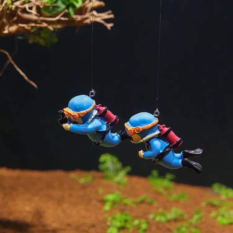 Picture of 1pc Floating Diver Aquarium Decoration Simulated Mini Diver Personality Landscaping Decoration Cute Domestic Aquatic Pet Supplies