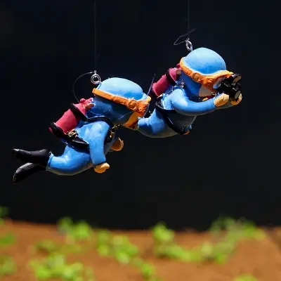 Picture of 1pc Floating Diver Aquarium Decoration Simulated Mini Diver Personality Landscaping Decoration Cute Domestic Aquatic Pet Supplies
