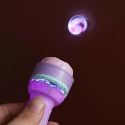 Picture of Projector flashlight Early education educational development toy children's enlightenment luminous toy cartoon pattern projector