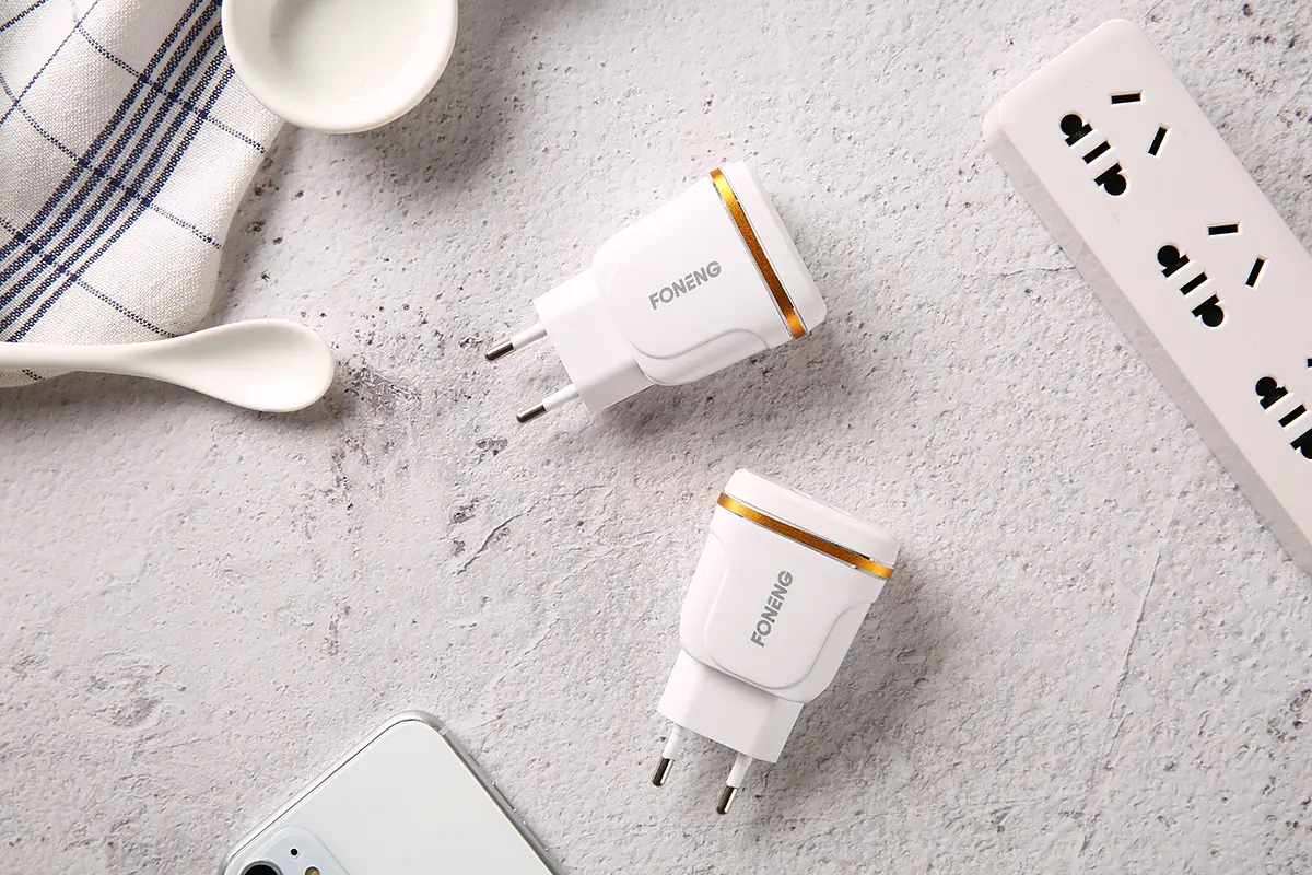 Picture of Fast Dual Usb Charger  12w - charger