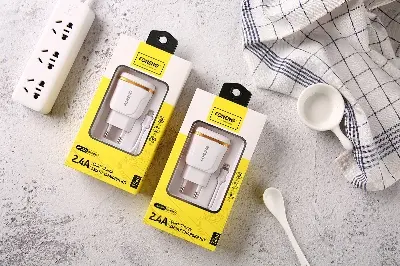Picture of Fast Dual Usb Charger  12w - charger