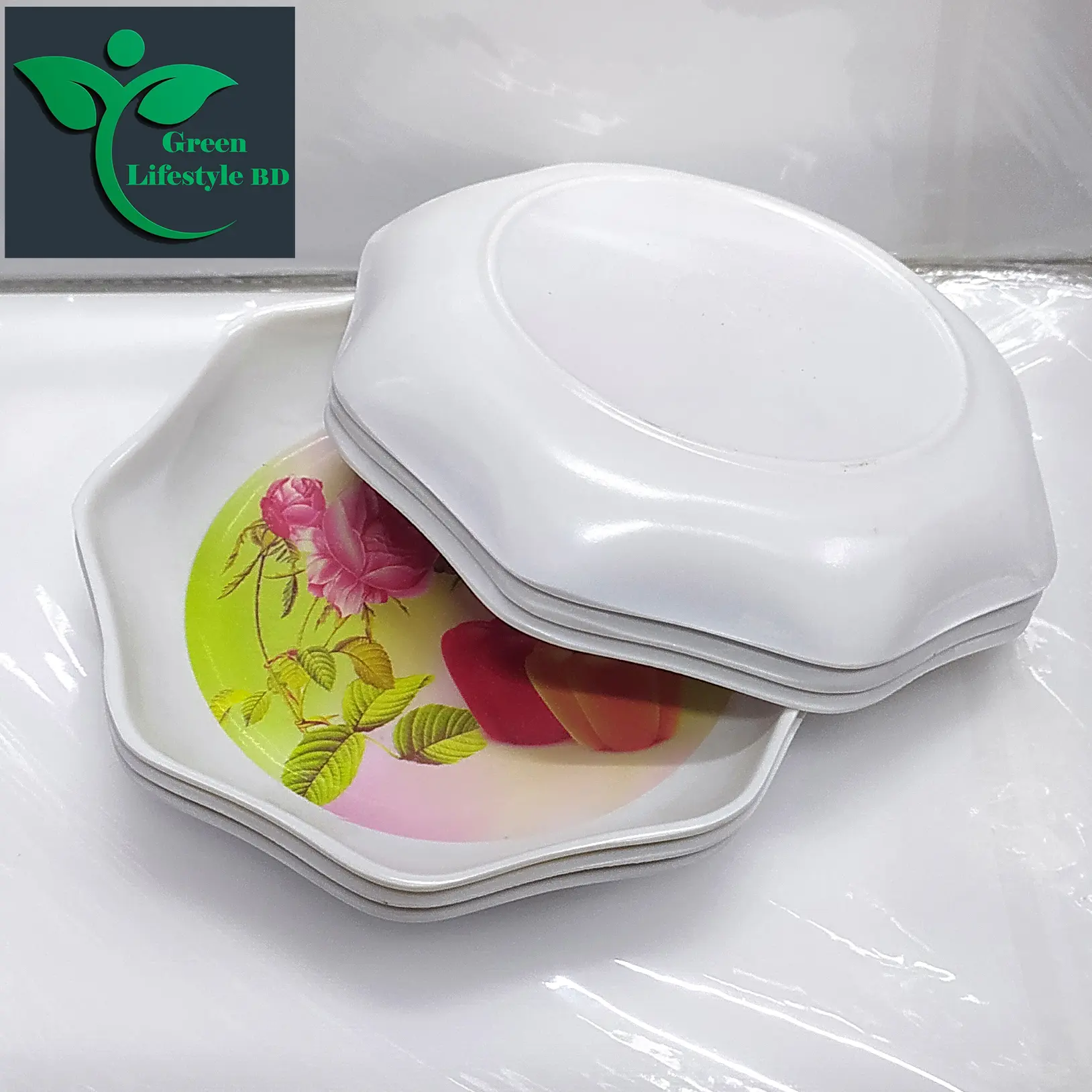 Picture of Serve Meals With Style Using The Melamine Plate New Style 6 Piece Set - Elegant And Durable Tableware - White