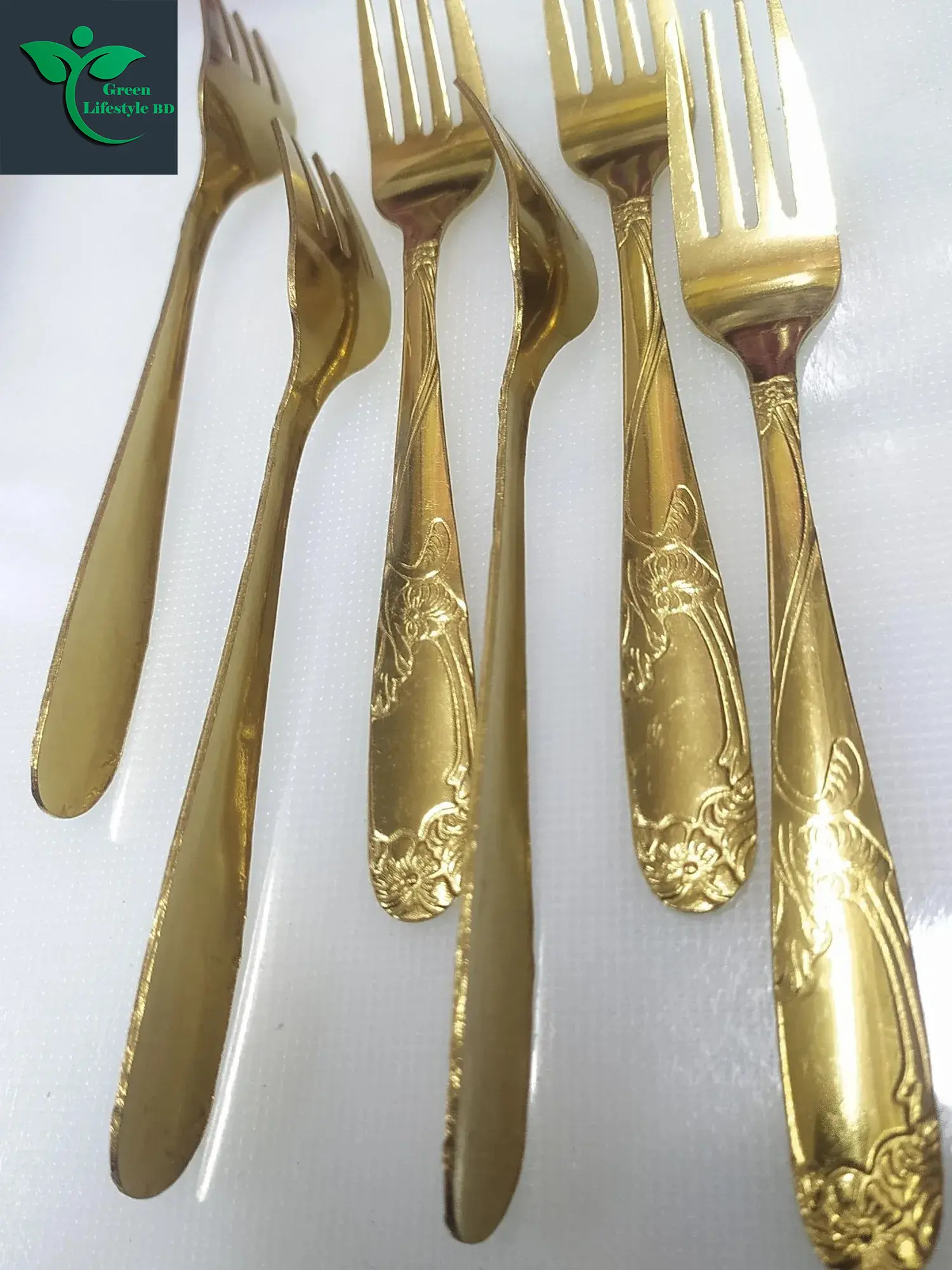 Picture of Stainless Steel Spoon Gold Color Cutlery 6pcs (6inch) Premium Quality. - Gold