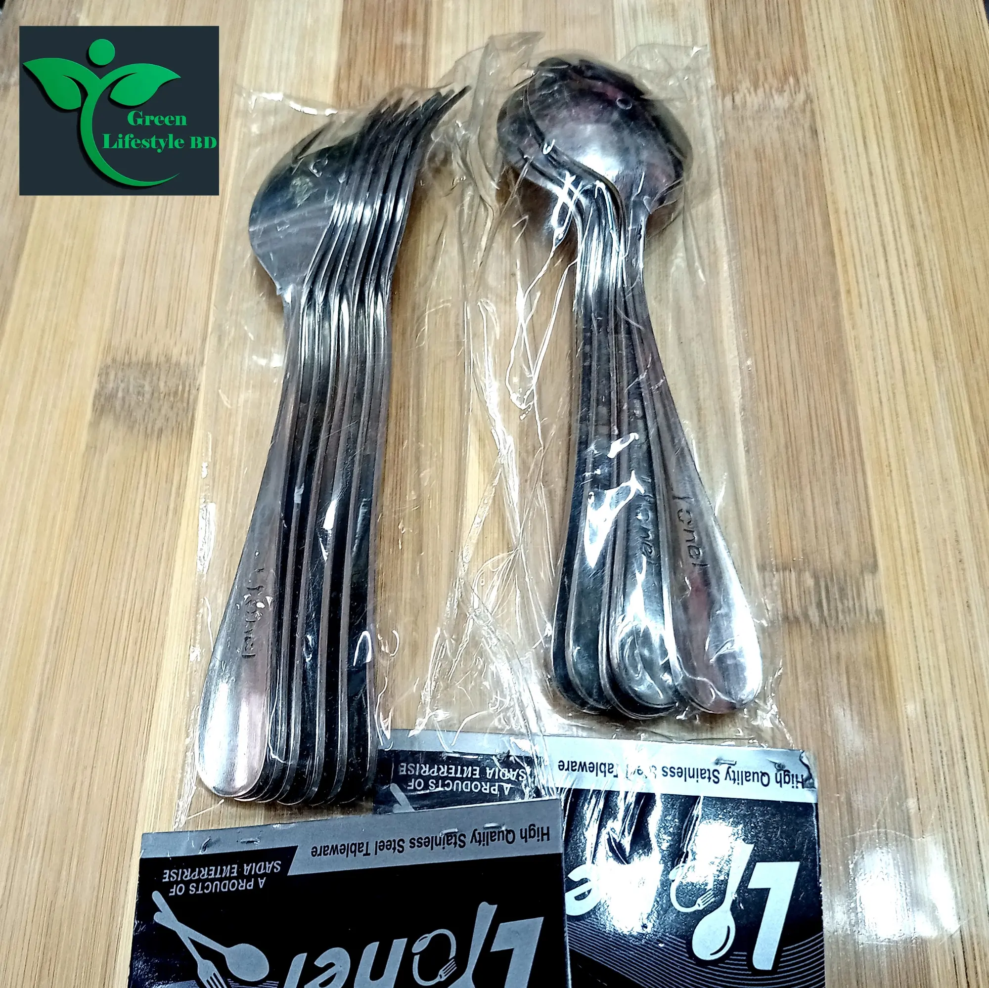 Picture of 12 Piece Flower Print Handle Stainless Steel Flatware Cutlery Set For Home Kitchen Restaurant Hotel, Kitchen Utensils Set, Mirror Polished, Dishwasher Safe - Silver 12 Pcs Set