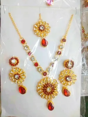 Picture of Exclusive Design Necklace for girls - Red