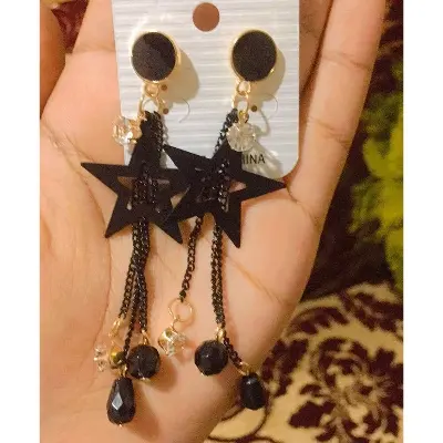 Picture of Unique Design Fashion Ear Ring for women - Black