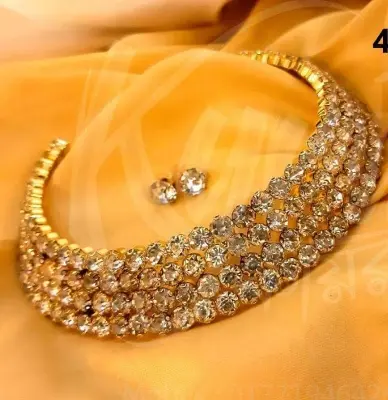 Picture of Exclusive Design Necklace for girls - Gold