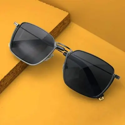 Picture of New Styles Fashionable Sunglass for man - Black