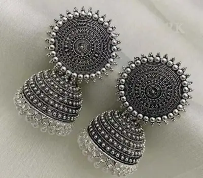 Picture of New sty Good Looking ear ring for Girls - Blackh