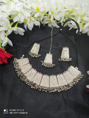Picture of Beautiful new style colourful Necklace for women