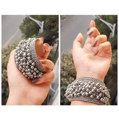 Picture of Girls Stylish Fashionable Design Bracelet - Breslet For Women - Silver
