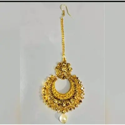 Picture of New Sty Good Looking Tikli For Girls - Necklace For Girls - Gold
