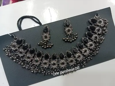 Picture of Ladies Fashion Popular Crystal Necklace Heart Love Chain Necklaces & Pendants For Women 2022 Gifts Love Drift Bottles Necklace