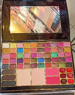 Picture of Eyeshadow for women - Others
