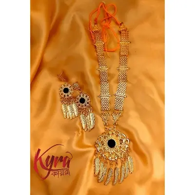 Picture of Wonderful Design Fashionable  Popular Crystal Necklace Heart Love Chain Necklaces & Pendants For Women 2023 Gifts Love Drift Bottles Necklace - Gold