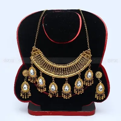 Picture of women Necklaces - Gold