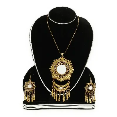 Picture of New Metal Necklace Set for Women - Gold