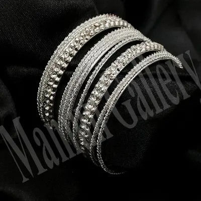 Picture of Bangles set for women = 12 pcs - Silver