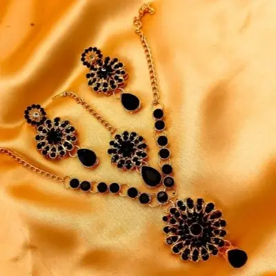 Picture of Mirror Metal Long Necklace Set for Women - Black