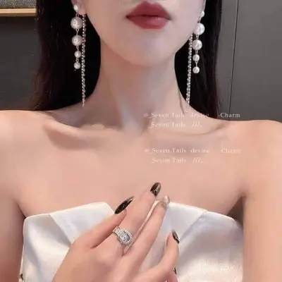 Picture of Pearl_Chain_Ear_Ring Silver