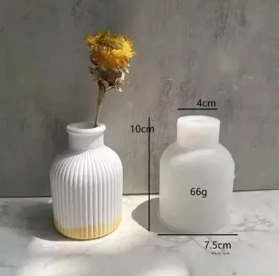 Picture of 01 Piece Designed flower vase White