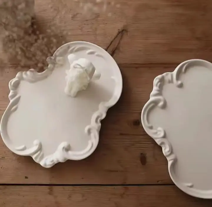 Picture of 01 pcs colourful vintage design gypsum tray for home decor White