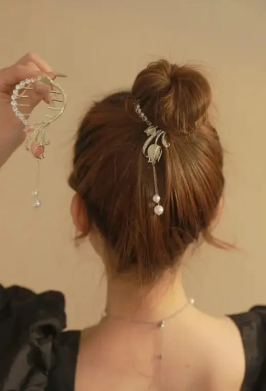 Picture of Colourful Rinestone hair clips for women & girls _ 003 Gold