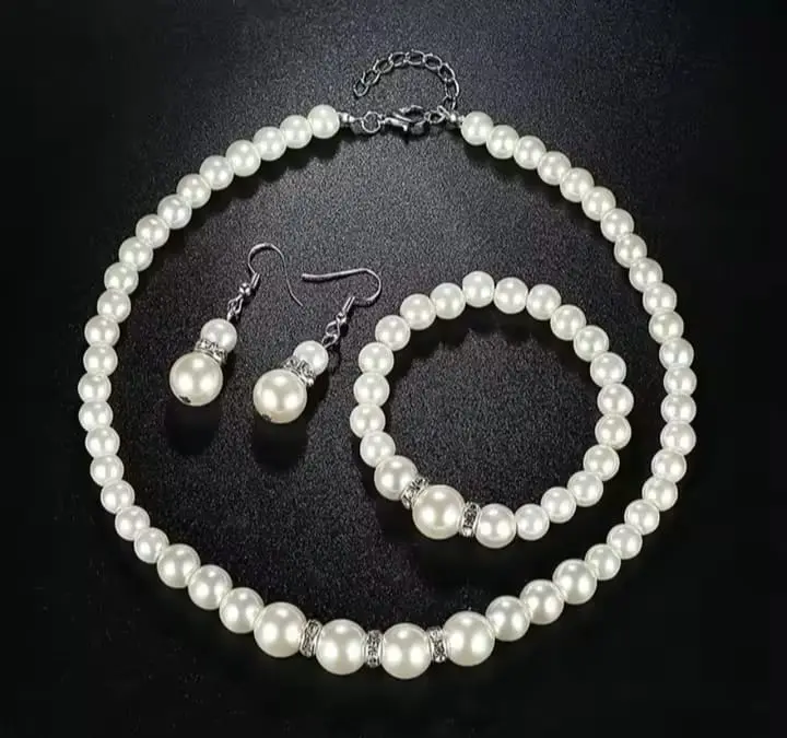Picture of Chain Set for Women _003 White