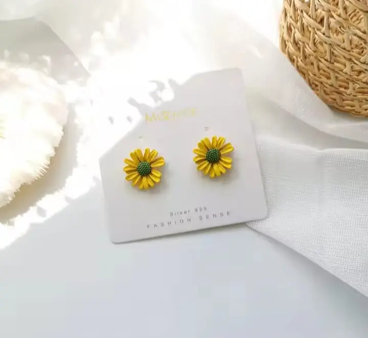 Picture of Daisy Ear Rings for women & girls