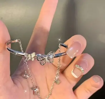 Picture of Double butterfly bracelet for women & girls Silver