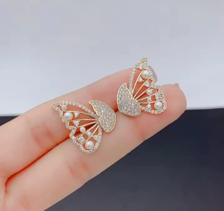 Picture of Large Butterfly Ear ring for Women Gold