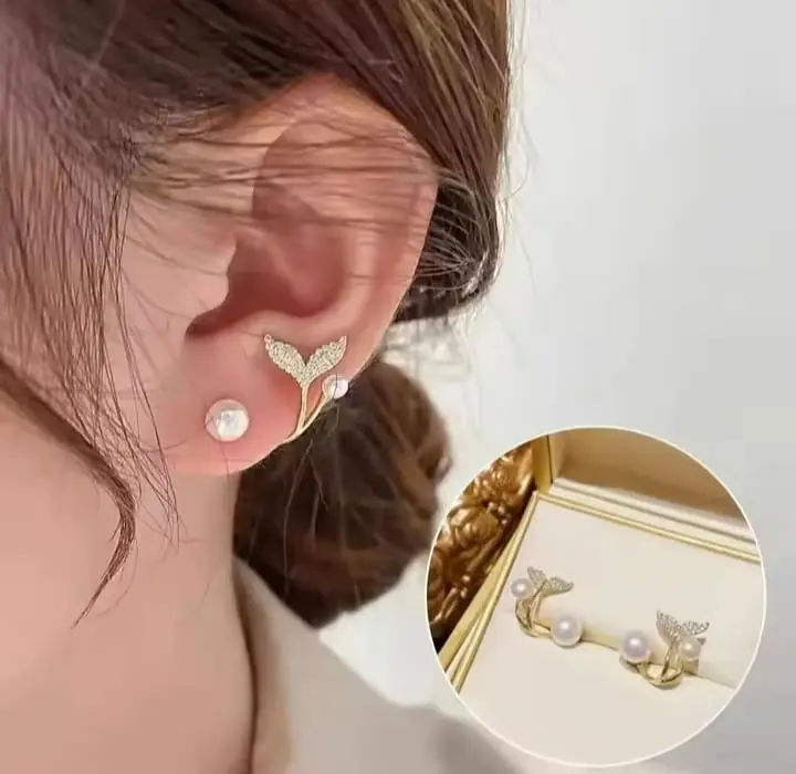 Picture of Fish Tail Ear ring for Women Gold
