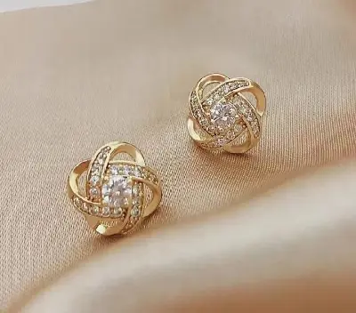 Picture of Needle Small Earrings  for Women Gold