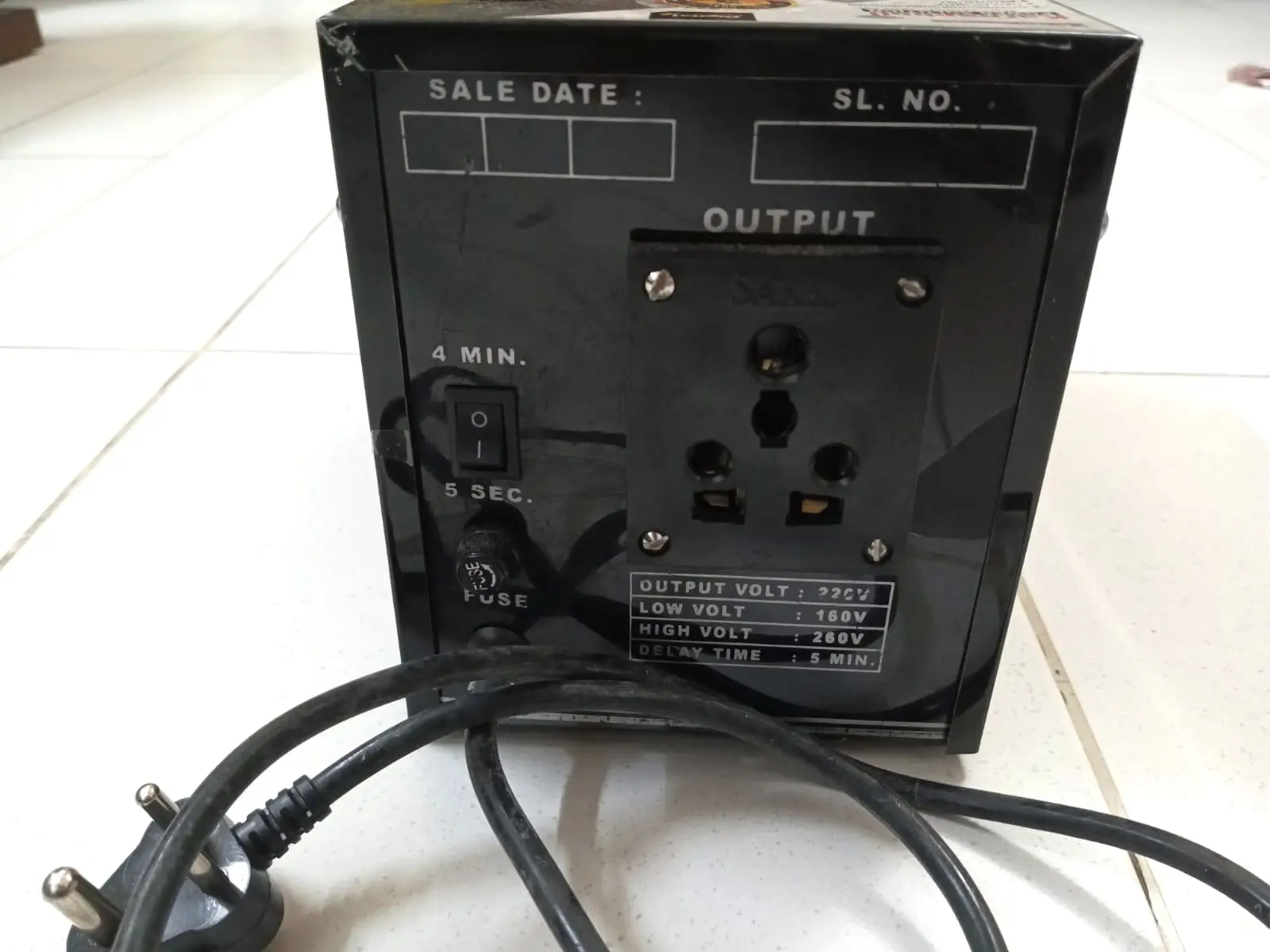 Picture of Voltage Stabilizer for Heavy Equipment like AC, Refrigerator, TV, Computer, CNC Machine, 3D Printer, etc. 1000va ()